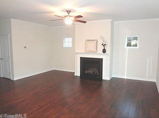 180 Rolling Meadow Ln, Clemmons, NC 27012