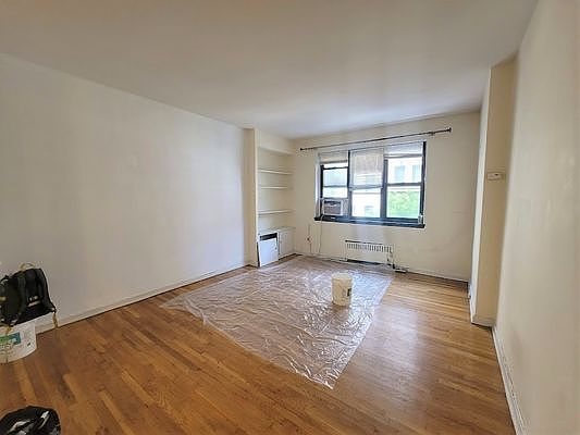 1st image of 146 E 35th St APT 4b