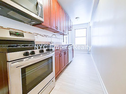 1st image of 301 E 38th St APT 5J