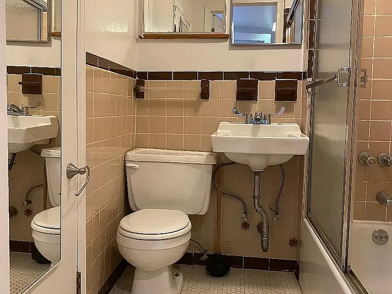 139 Henry St #1 — Photo 7