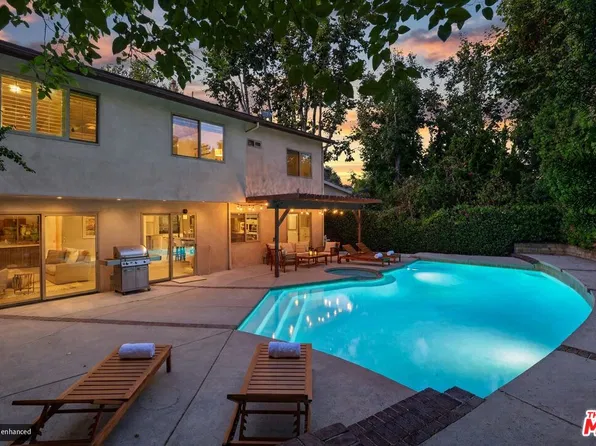 4262 Levitt Ln, Sherman Oaks, CA 91403
