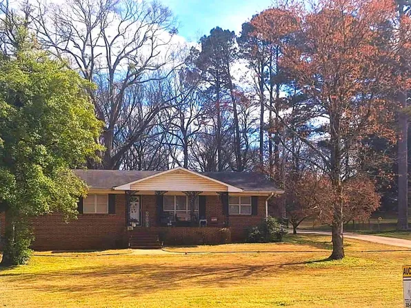 5001 Roselyn Rd, Bessemer, AL 35022