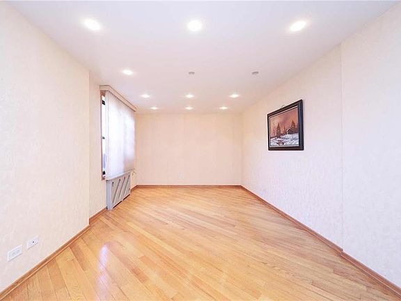 3rd image of 2685 E 7th St APT 6P