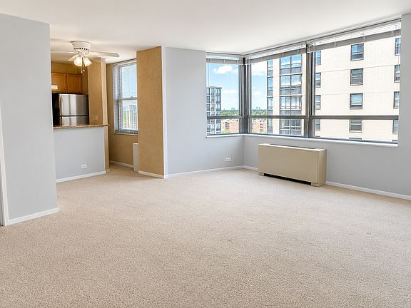 4th image of 5701 N Sheridan Rd APT 16N