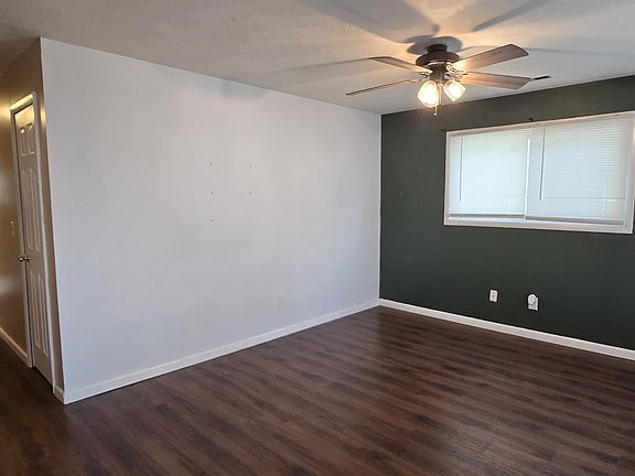 2nd image of 527 Richmond St