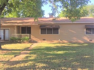 302 E Main St, Gustine, TX 76455