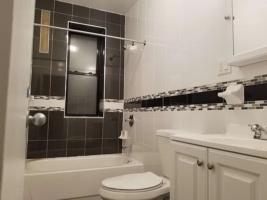 Rented by Bruma Realty LLC | media 22