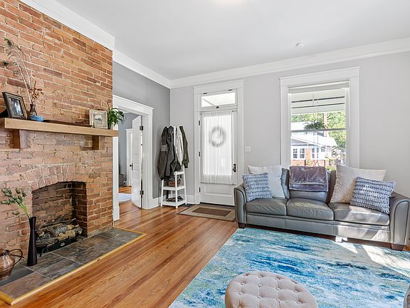 3rd image of 1508 W 42nd St