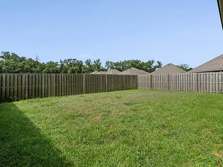 950 Gibson Ct — Photo 18