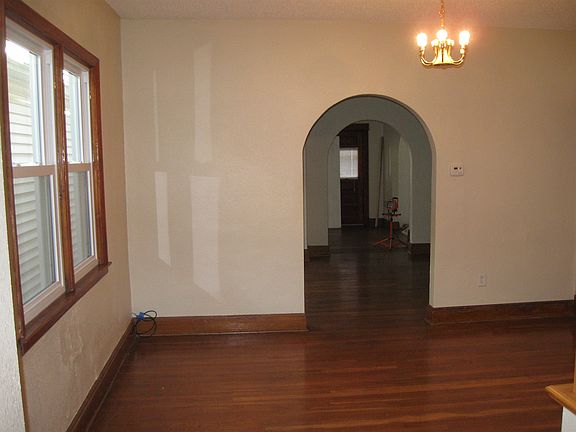 5th image of 506 Harrison St APT 2
