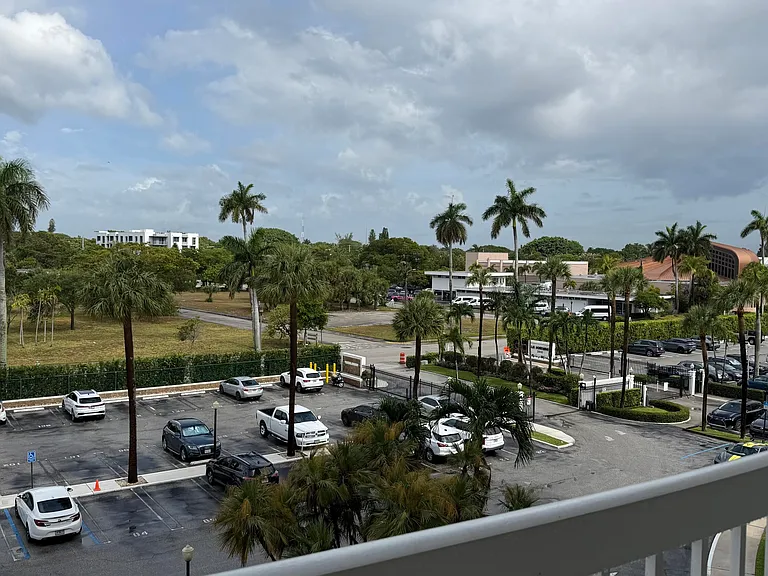 2600 N Flagler Dr #413 — Photo 14