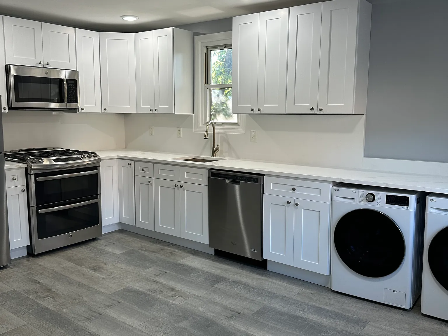 2 bed, $2,200 — Photo 1
