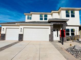 2961 E Smith Creek Dr, Washington, UT 84780