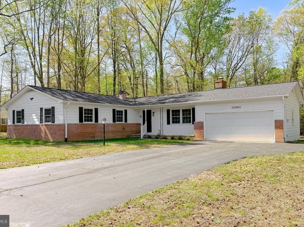 22985 Esperanza Dr