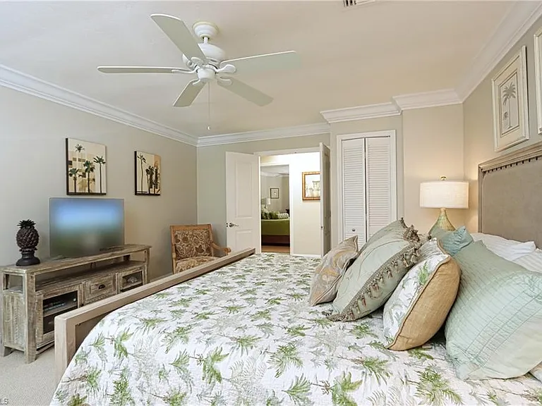 6810 Sand Pointe Cir #4.26 — Photo 10