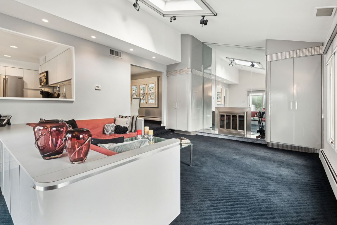 next background image