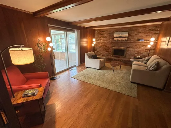 5330 Hawthorne Dr, Indianapolis, IN 46226