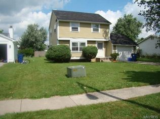 223 Kaymar Dr, Amherst, NY 14228