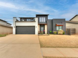 17329 Sparrow Hawk Ln, Edmond, OK 73012