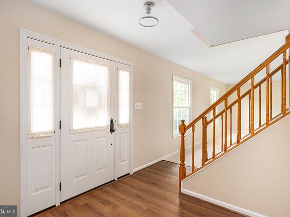 4th image of 9511 Shipwright Dr