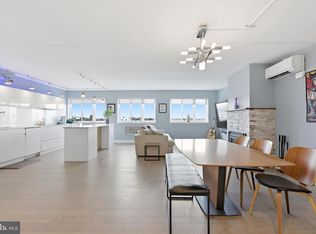 200 Lombard St #717, Philadelphia, PA