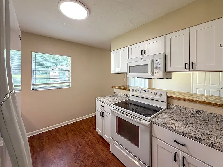 13625 NW 141st Pl — Photo 14