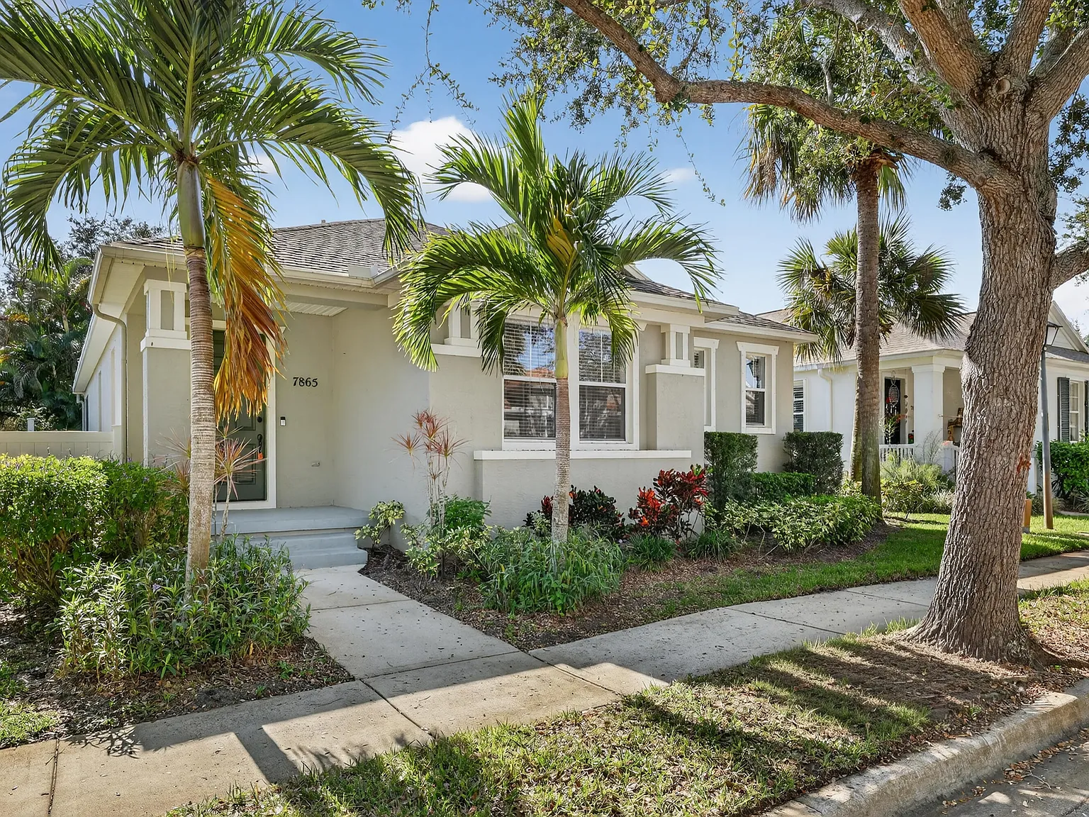 3 bed, 2.0 bath, 1622 sqft, $2,650 — Photo 2