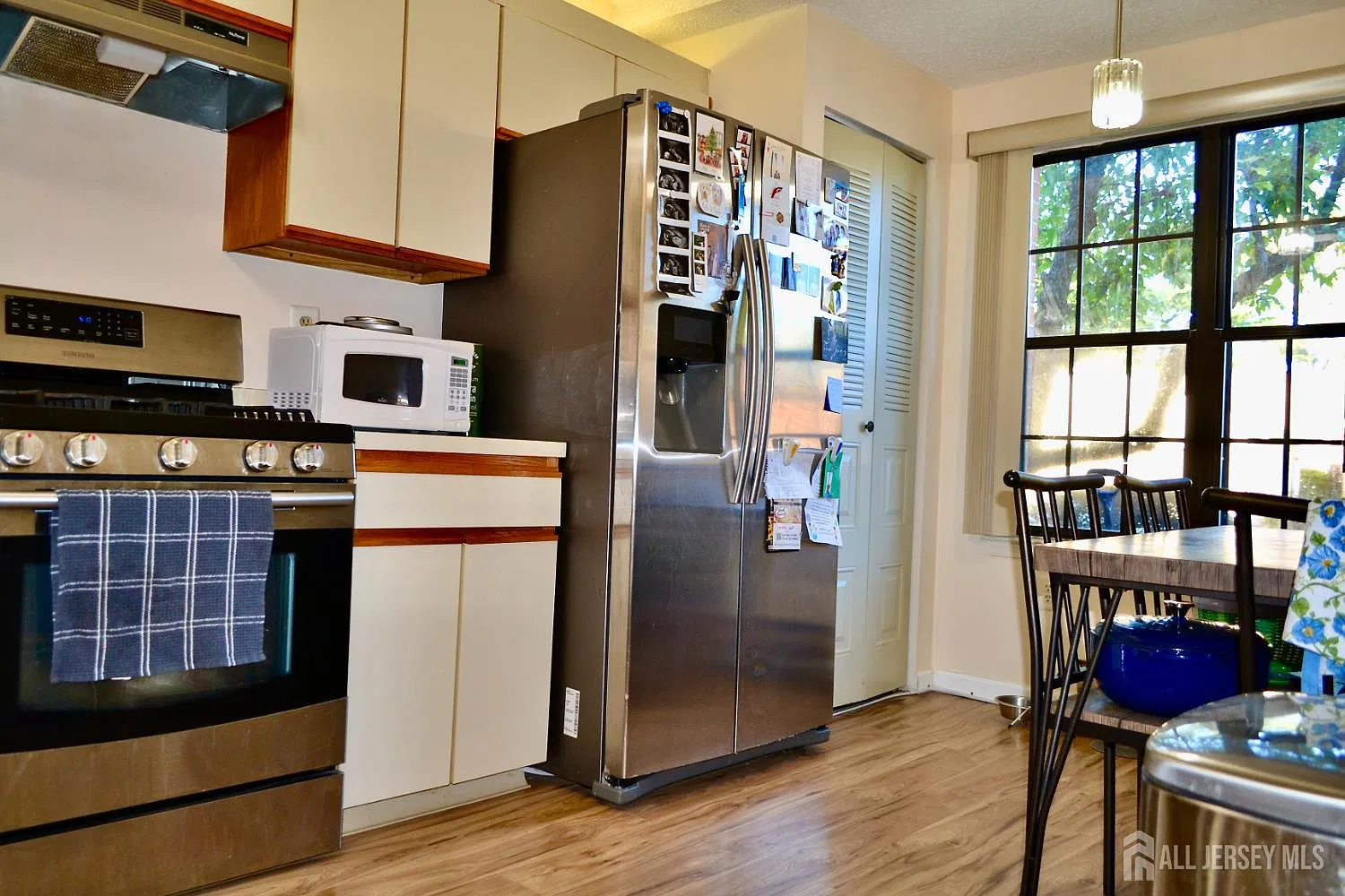 2 bed, 2.0 bath, $2,450 — Photo 2
