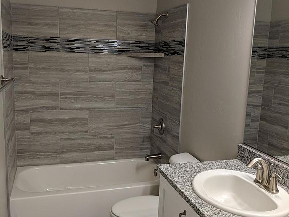 5th image of 1001 W Curly Hollow Dr #22
