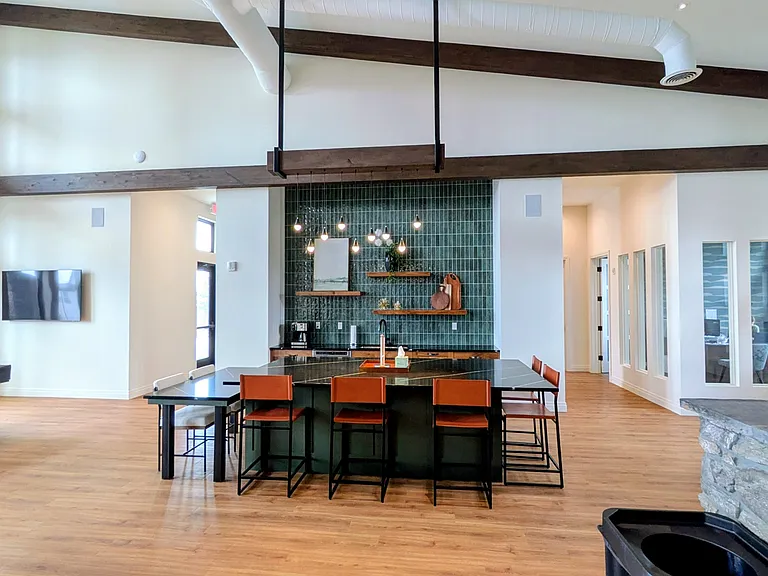 16353 Cattle Creek Ct — Photo 38
