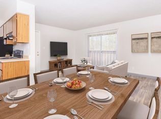 Lincoln Place Apartments, Albuquerque, NM 87109