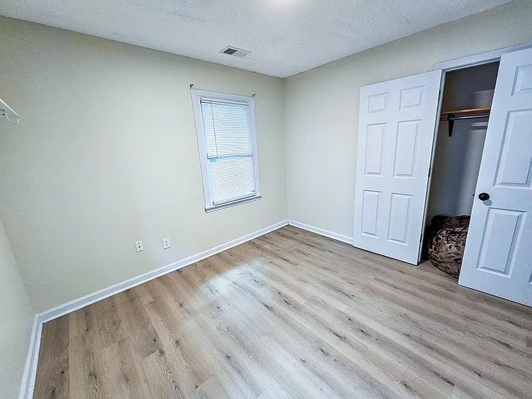 354 Deloach Ave — Photo 3