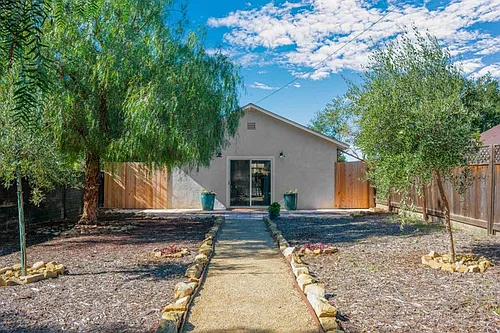 1261 Edison St #A Photo 1