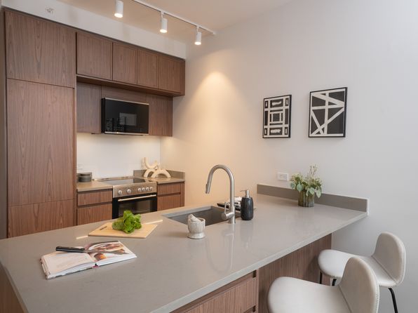 40 Bruckner Blvd #328