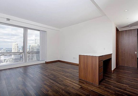 3rd image of 400 5th Ave APT 38F