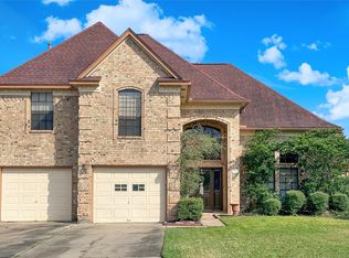104 Daylily Dr, Lake Jackson, TX 77566