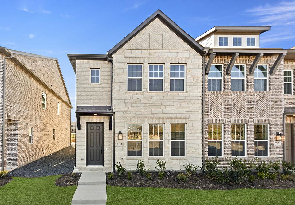 Representative Photograph. Actual exterior may vary.