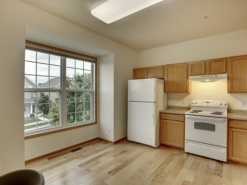 1st image of 10008 Gentian Dr