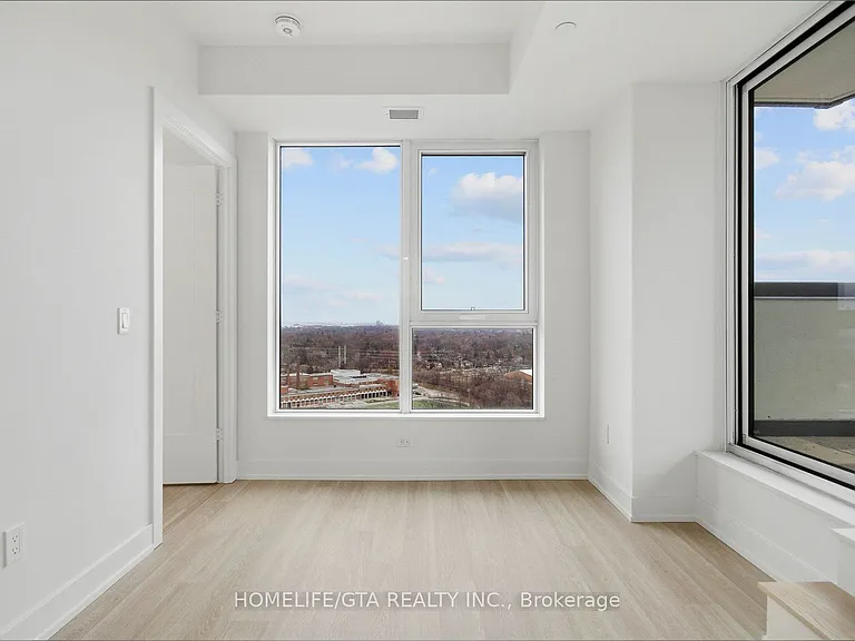 60 Central Park Dr #2104 — Photo 15