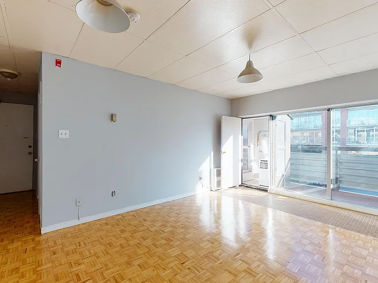 380 Frank St #7 — Photo 16
