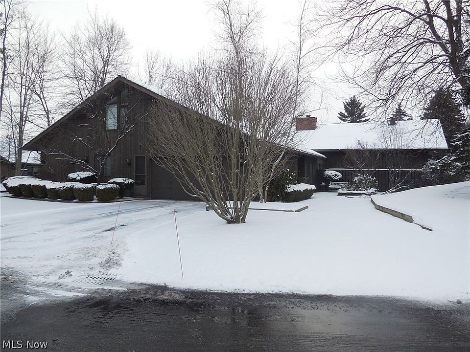 1st image of 175 Hawthorne Dr Unit 17