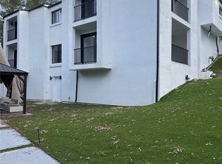 10 Coolwater Rd, Bell Canyon, CA 91307