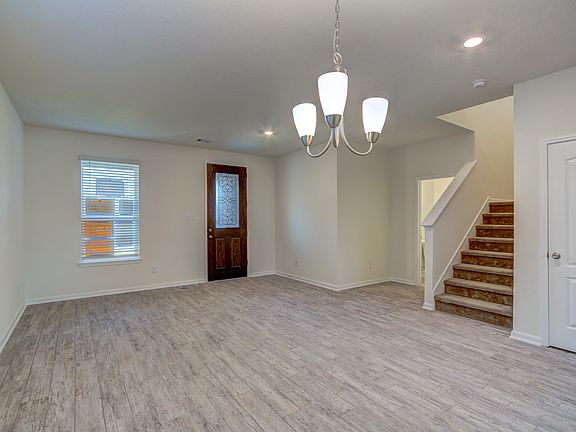 2nd image of 14718 Cypress Creek Pkwy