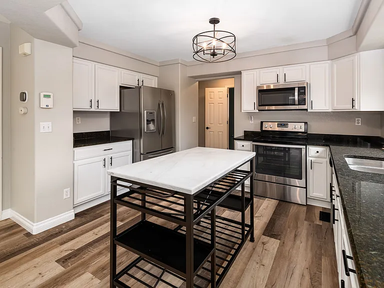 4779 Waldenwood Dr — Photo 11