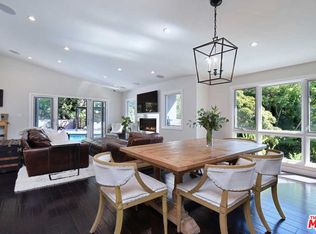 400 N Skyewiay Rd, Los Angeles, CA 90049