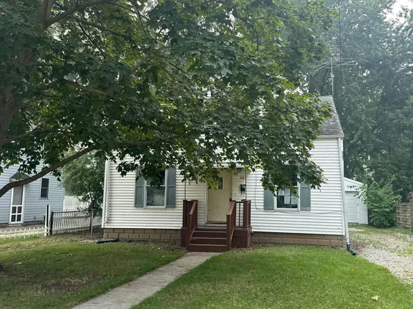 307 S Lake St, Neenah, WI 54956