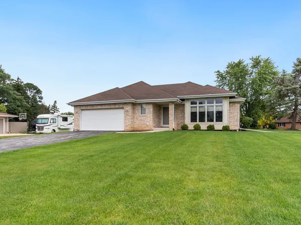 335 E Francis Rd, New Lenox, IL 60451