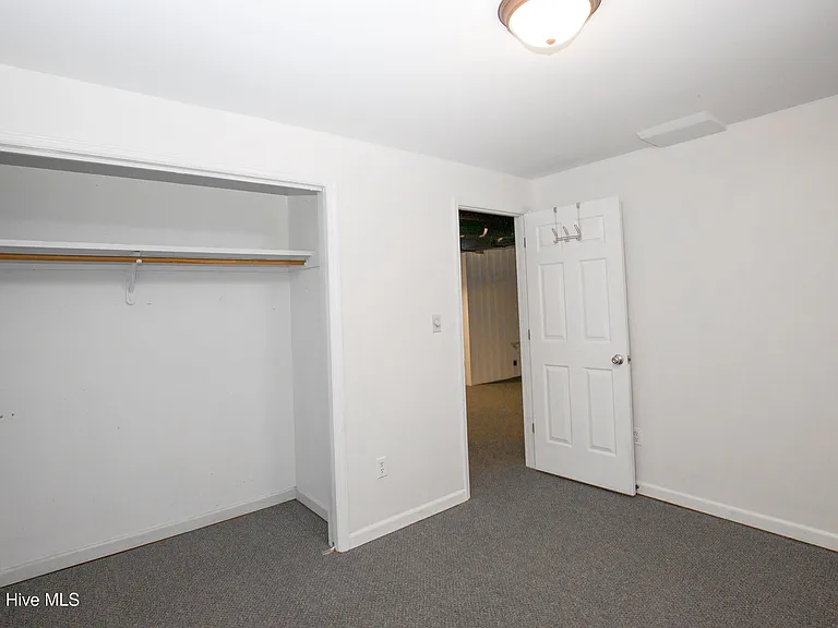 345 E New Hampshire Ave — Photo 54