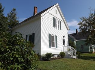 18 Birch St, Rockland, ME 04841