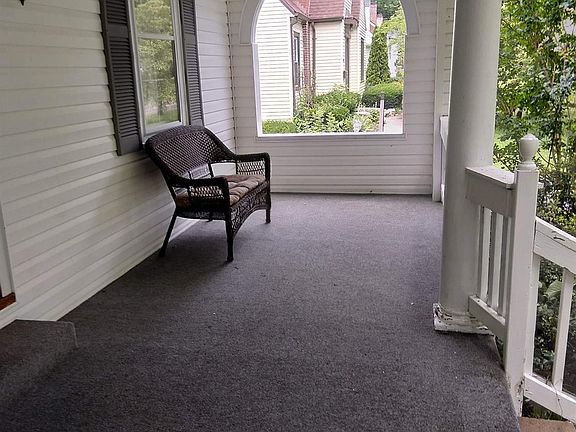3rd image of 112 Linden Ave